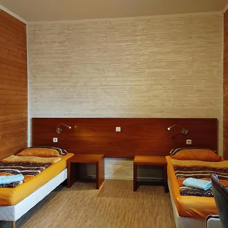 Apartamento V Dřevěném Domě *
